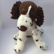 Load image into Gallery viewer, Susie the Knitted Spaniel
