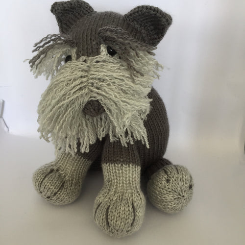 Pixie the Knitted Schnauzer
